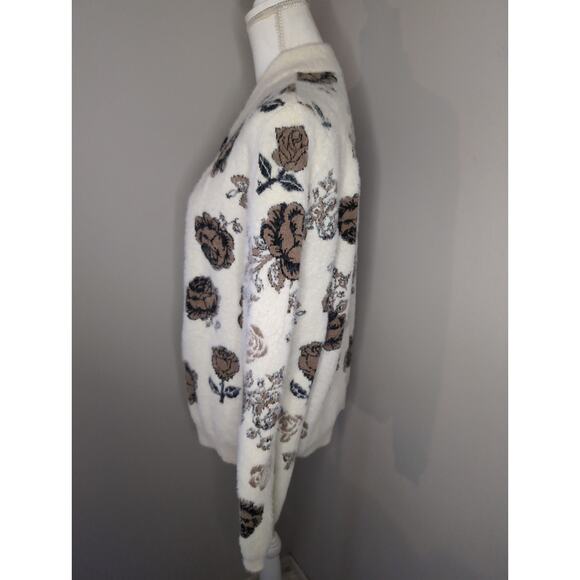 Cyrus cozy warm neutral floral button cardigan med - Picture 2 of 7